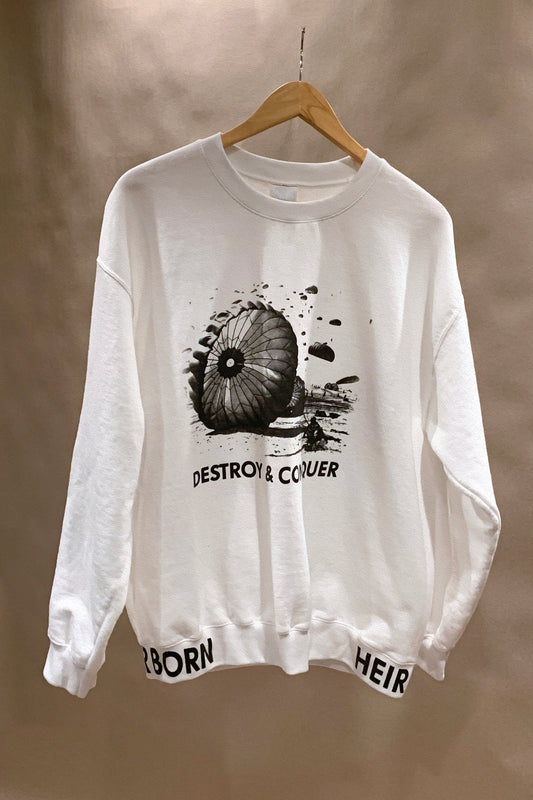 DESTROY & CONQUER CREWNECK